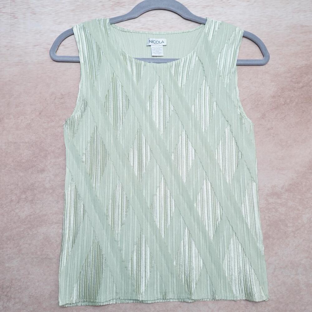 Nicola Petite Textured Pleated Tank Top PM